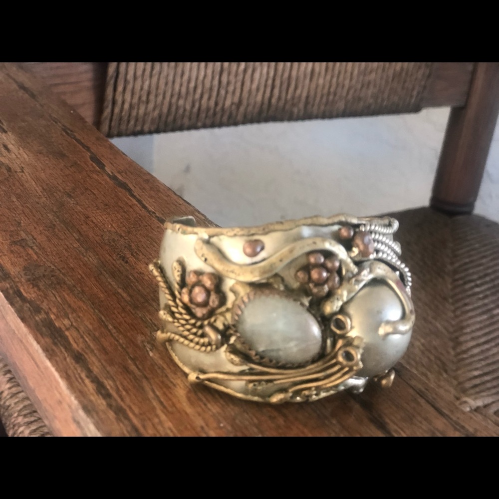 Hand welded bracelet with crystal